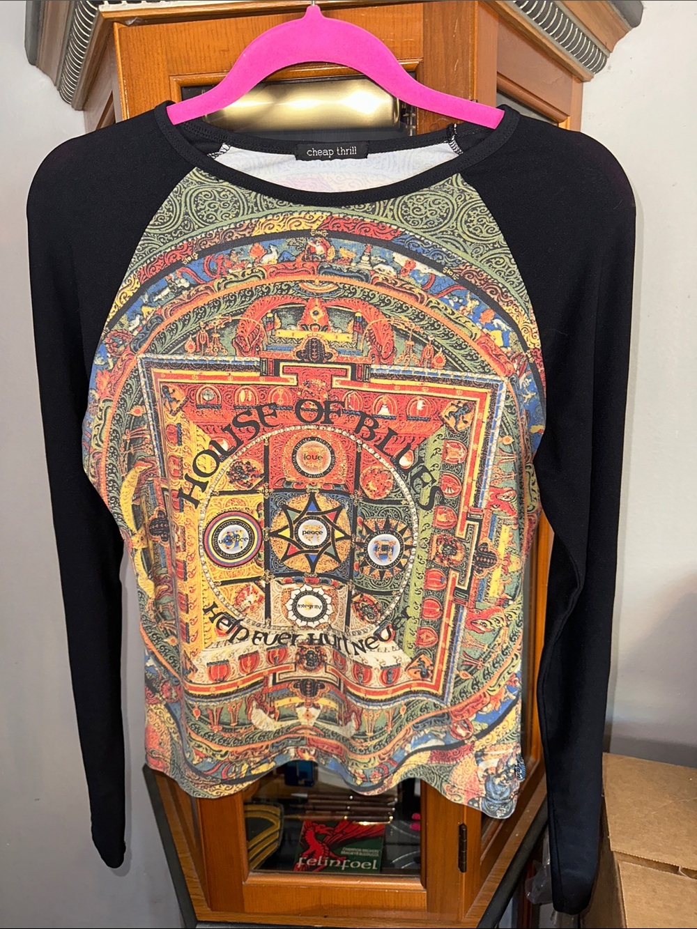 Cheap Thrill Women's Black Long-Sleeve Graphic Raglan Top - Multi